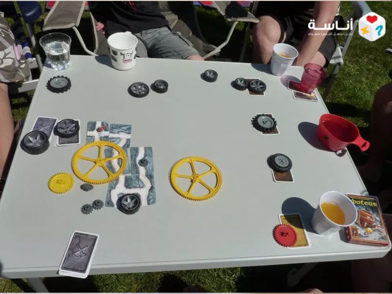 لعبة Saboteur: منجم الخيانة – صراع الأقزام بين بريق الذهب وفأس المخرب